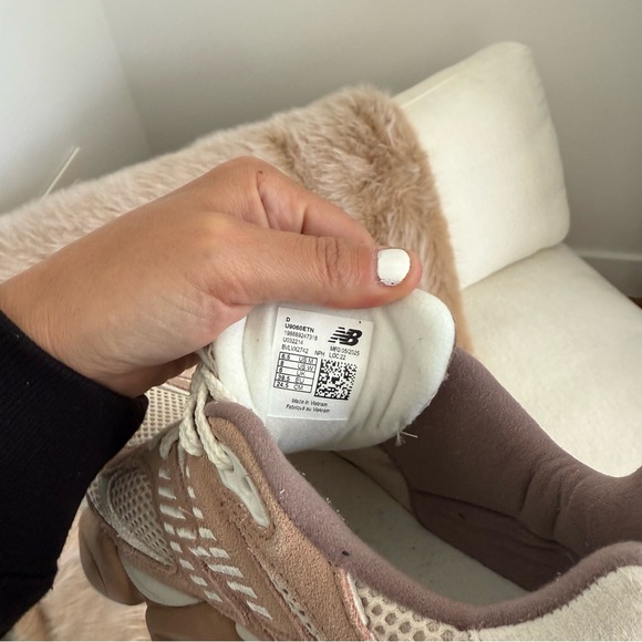 New balance sneakers 8 nwot 9060 - Picture 4 of 4